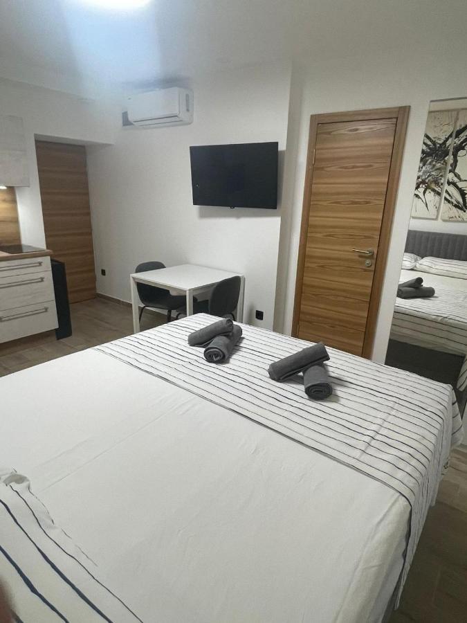 Apartments Anka Пула Екстериор снимка
