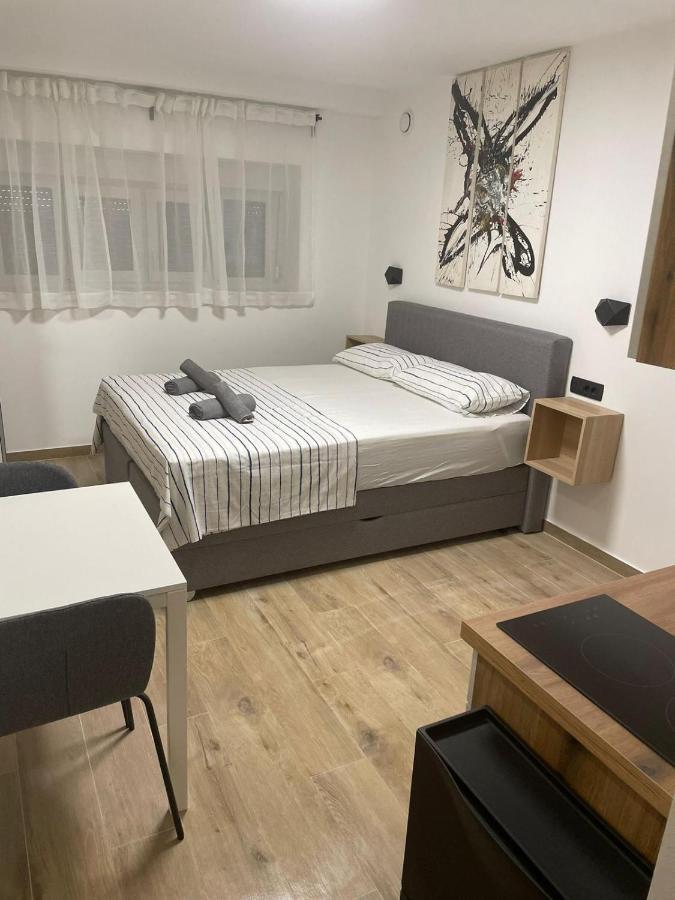 Apartments Anka Пула Екстериор снимка