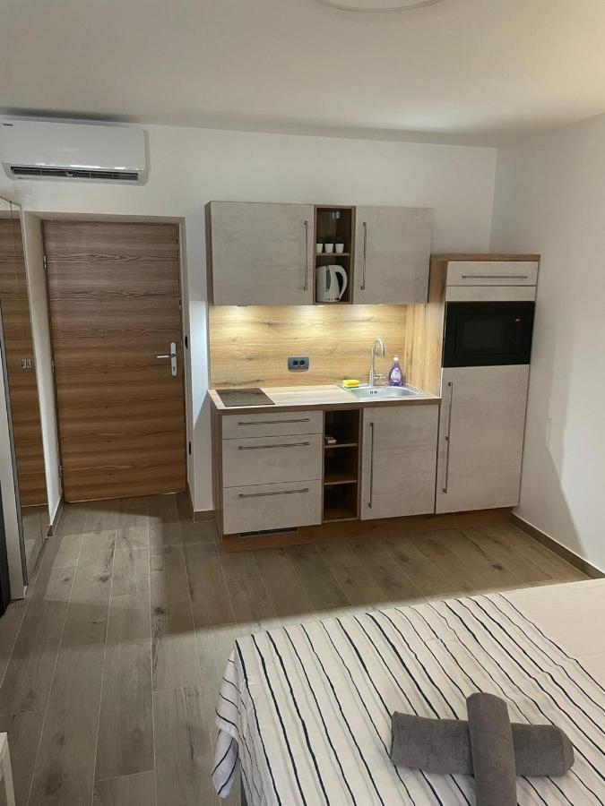 Apartments Anka Пула Екстериор снимка